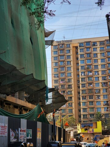Parking in 3 BHK Apartment at Veena Serenity, Chembur – for Rent