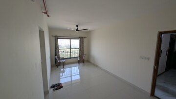 Room in 1 BHK Apartment at Truearth View, Vikhroli East – for Rent