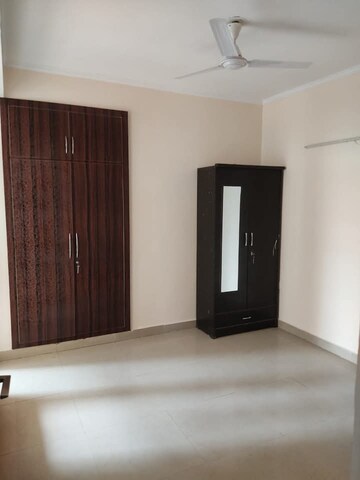 Room in 3 BHK Apartment at Supertech Ecovillage I, Sector 1 Greater Noida – for Sale