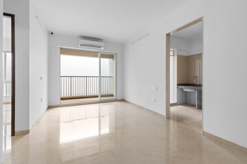 Room in 2 BHK Apartment at Dosti Greenscape, Hadapsar – for Sale