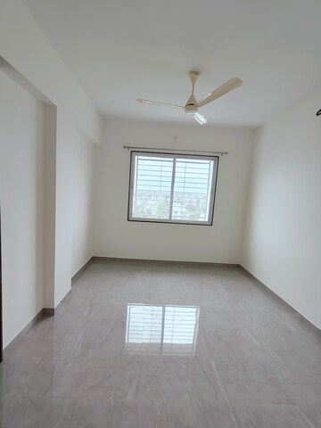 Room in 5 BHK Apartment at Shahanurwadi – for Rent