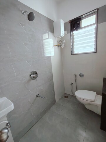 Bathroom in 5 BHK Apartment at Shahanurwadi – for Rent