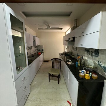 Kitchen in 4 BHK Apartment at Vipul World Floors, Sector 48 – for Rent
