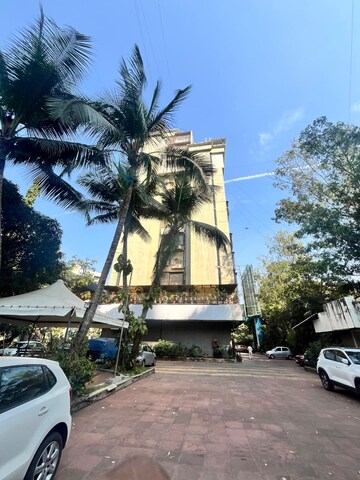 Master Bedroom in 2 BHK Apartment at Indralok Apartments Andheri, Andheri West – for Rent