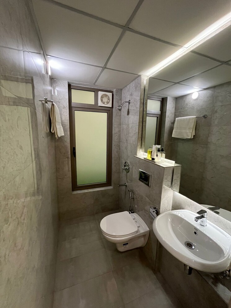 Bathroom, goregaon east 2 Bedroom 810 Sq.Ft. Apartment In Goregaon East Mumbai 7967594
