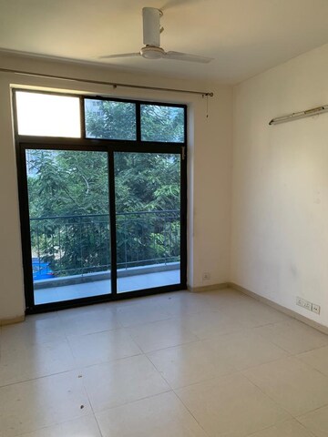 Room in 3 BHK Apartment at Vatika India Next Primrose Floors, Sector 82 – for Rent