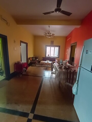 Room in 6+ BHK Independent House at Jayshree Park – for Sale