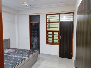 Master Bedroom in 2 BHK Apartment at Surendra Avenue 69, Sector 69 – for Rent