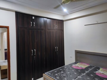Bedroom in 2 BHK Apartment at Surendra Avenue 69, Sector 69 – for Rent