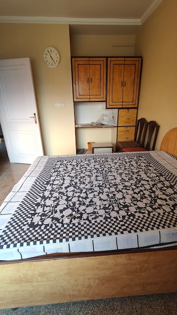 Bedroom in 2 BHK Apartment at Vrindavan Apartment Goregaon, Goregaon East – for Rent