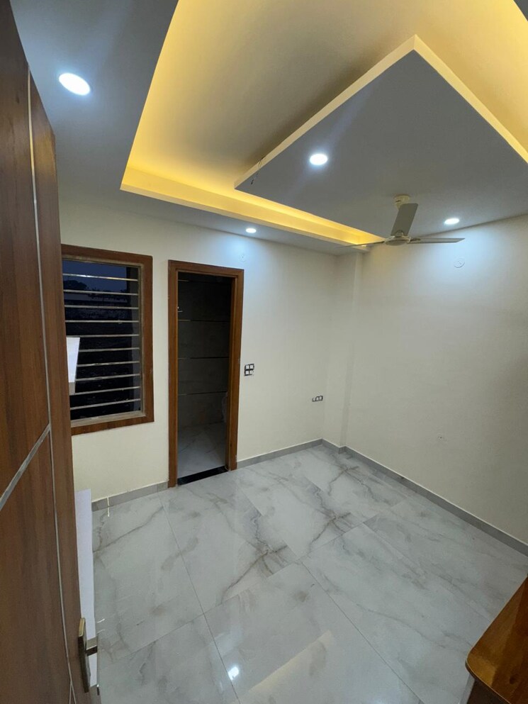 Room, sahastradhara road 3 Bedroom 1600 Sq.Ft. Builder Floor In Sahastradhara Road Dehradun 7967648