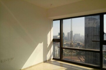Room in 4 BHK Apartment at Lodha The Park, Worli – for Rent