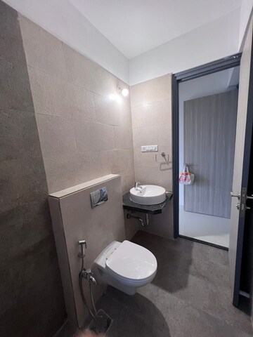 Bathroom in 1 BHK Apartment at LnT Veridian, Powai – for Rent