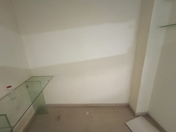 Furnished Amenities in  Office Space at Rustomjee Eaze Zone Mall, Malad West – for Rent