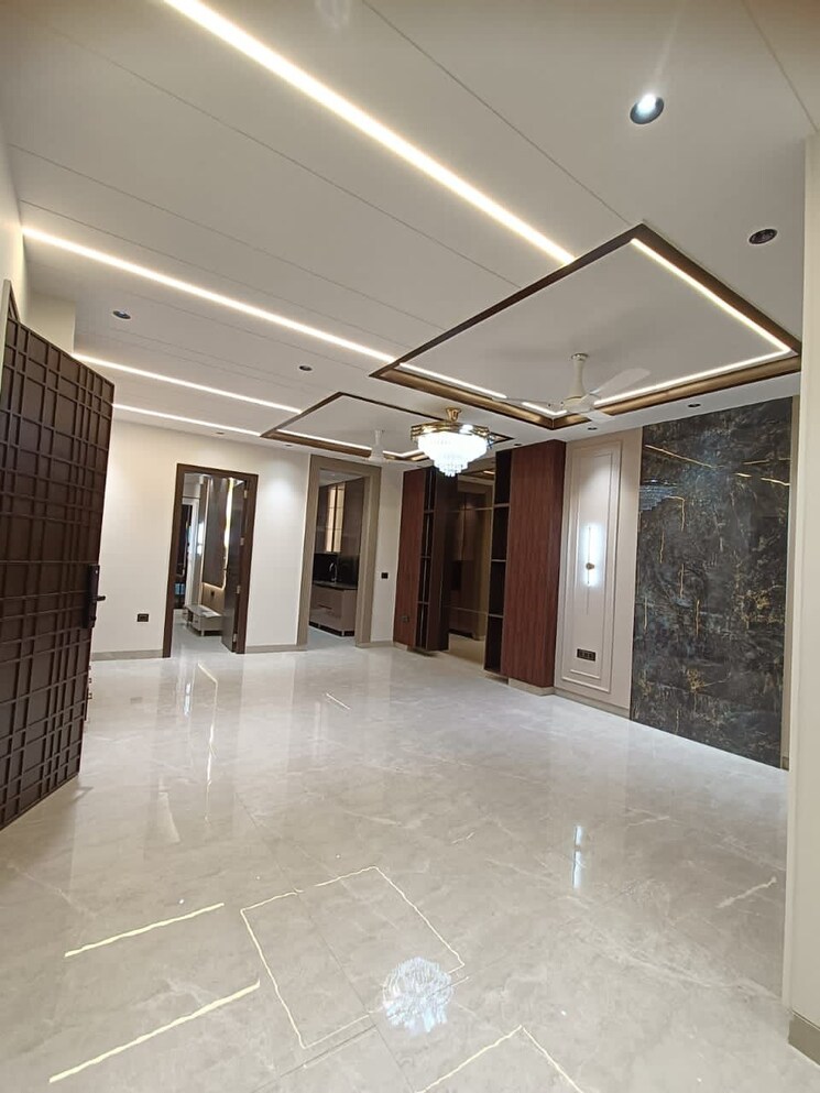 Room, swaran-villa-friends-apartments 3.5 Bedroom 2100 Sq.Ft. Apartment In Sector 52 Gurgaon 7967762