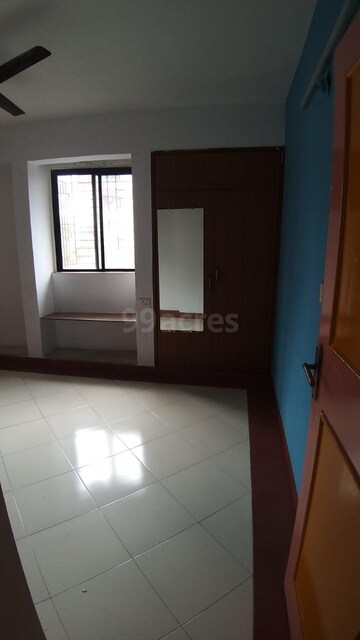 Room in 2 BHK Apartment at Jalvaiyu Vihar, Kharghar – for Sale