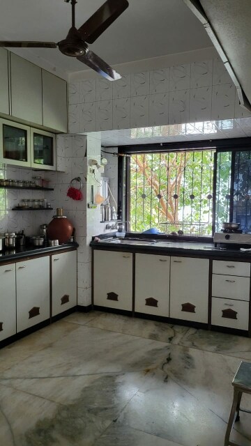 Master Bedroom in 2 BHK Apartment at Thane West – for Rent