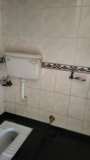 Bathroom in 2 BHK Apartment at Thane West – for Rent