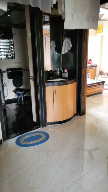 Gym in 2 BHK Apartment at Thane West – for Rent