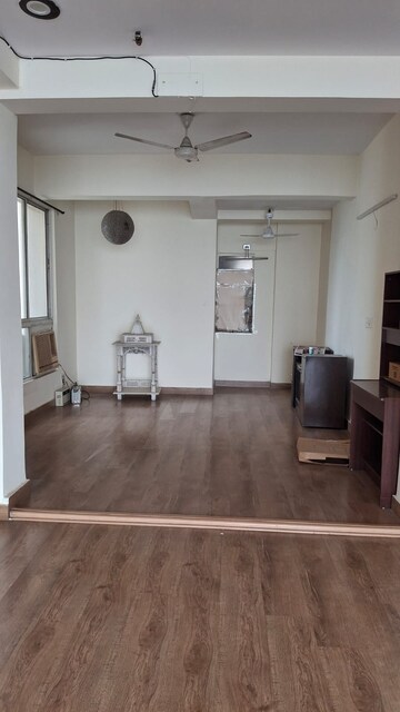 Living Room in 4 BHK Builder Floor at DLF Regency Park II, Sector 27 – for Rent