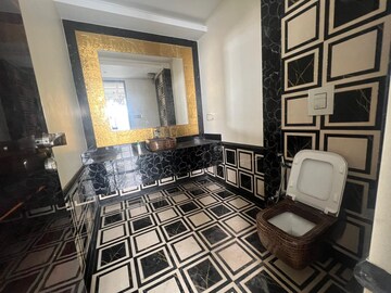 Attached Bathroom in 4 BHK Villa at Goregaon East – for Rent
