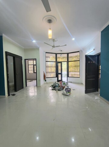 Living Room in 3 BHK Independent House at Ansal Plaza Sector-23, Sector 23 – for Rent