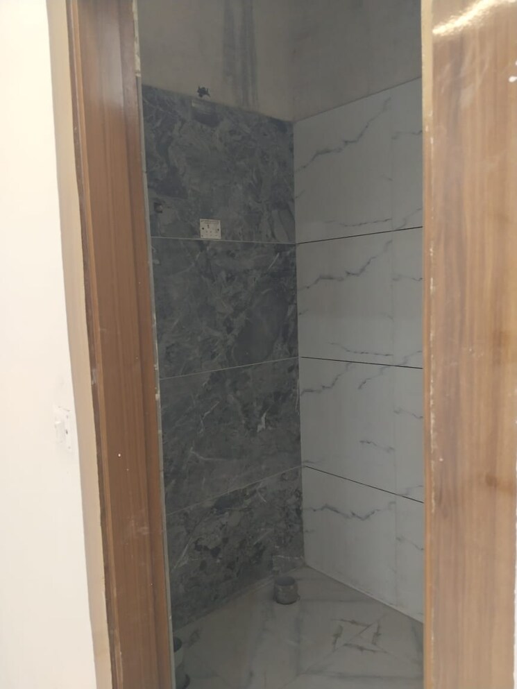 Bathroom, kandivali west 2 Bedroom 816 Sq.Ft. Apartment In Kandivali West Mumbai 7967830