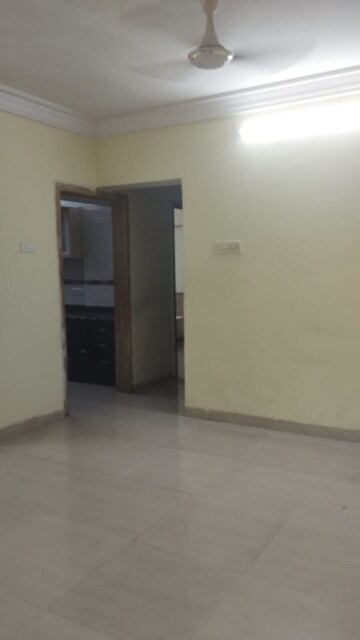 Room in 2 BHK Apartment at Regency Estate, Dombivli East – for Rent