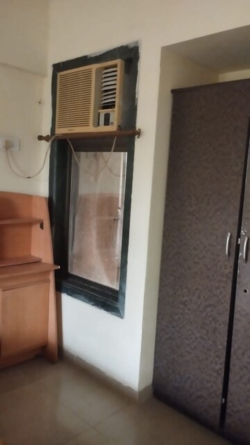 Room in 2 BHK Apartment at Regency Estate, Dombivli East – for Rent