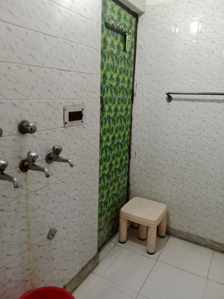 Bathroom, bishon sarup colony 5 Bedroom 2950 Sq.Ft. Independent House In Bishon Sarup Colony Panipat 7967841