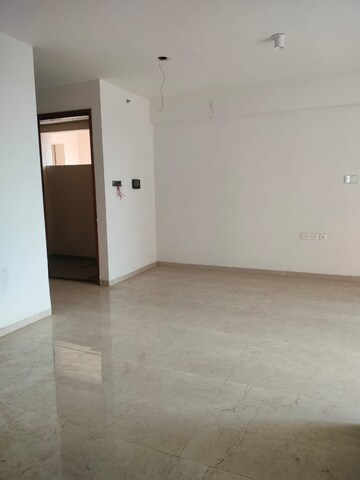 Room in 3 BHK Apartment at Kundan The Peak, Nibm Road – for Sale