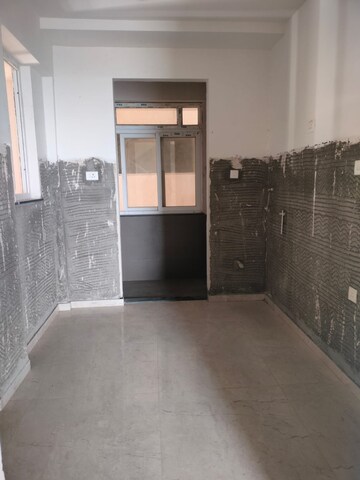 Room in 3 BHK Apartment at Kundan The Peak, Nibm Road – for Sale