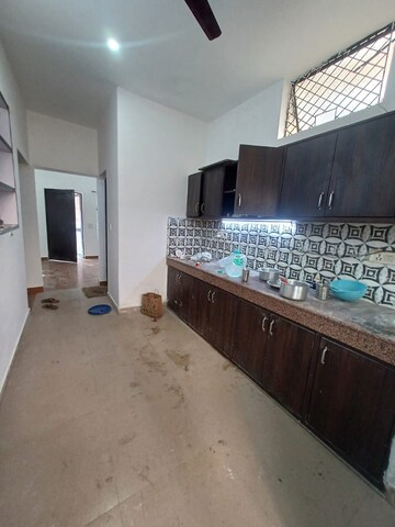 Kitchen in 1 BHK Independent House at Ansal Plaza Sector-23, Sector 23 – for Rent