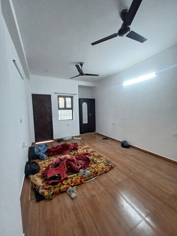 Bedroom in 1 BHK Independent House at Ansal Plaza Sector-23, Sector 23 – for Rent