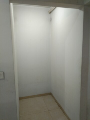 Room in 2 BHK Apartment at Lodha Palava City, Dombivli East – for Rent