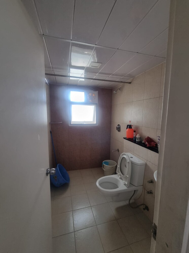 Bathroom, prestige-ferns-residency 3.5 Bedroom 1800 Sq.Ft. Apartment In Harlur Bangalore 7967932