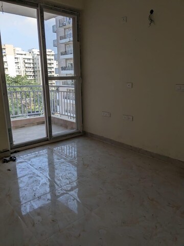 Room in 1 BHK Builder Floor at Unitech Arcadia, South City 2 – for Rent