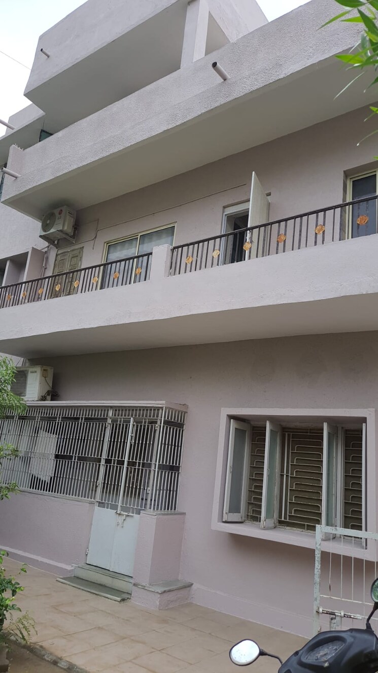 Exterior View, navrangpura 4 Bedroom 2250 Sq.Ft. Independent House In Navrangpura Ahmedabad 7968042