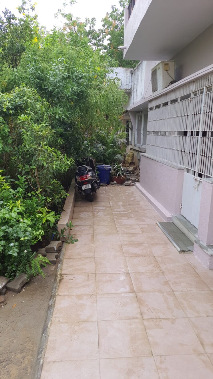 Exterior View, navrangpura 4 Bedroom 2250 Sq.Ft. Independent House In Navrangpura Ahmedabad 7968042