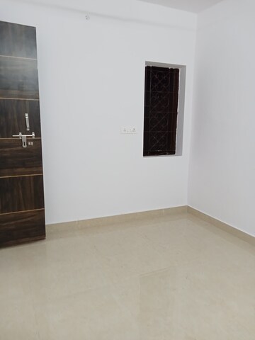 Room in 1 BHK Builder Floor at Safdarjung Enclave – for Rent