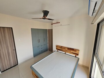 Furnished Amenities in 1 BHK Apartment at Ashar Axis, Majiwada – for Rent