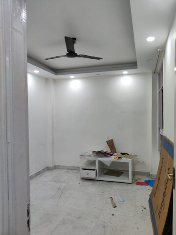 Furnished Amenities in 1 BHK Builder Floor at Safdarjang Enclave – for Rent