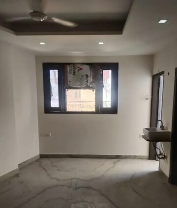 Building Lobby in 2 BHK Builder Floor at Nirman Vihar – for Rent