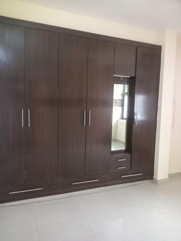 Room in 2 BHK Builder Floor at Nirman Vihar – for Rent