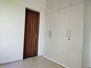 Room in 3 BHK Apartment at Shapoorji Pallonji Joyville Phase 3, Sector 102 – for Rent