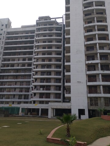 2 BHK Apartment For Resale in Cosmos Express 99 Sector 99 Gurgaon  7968206