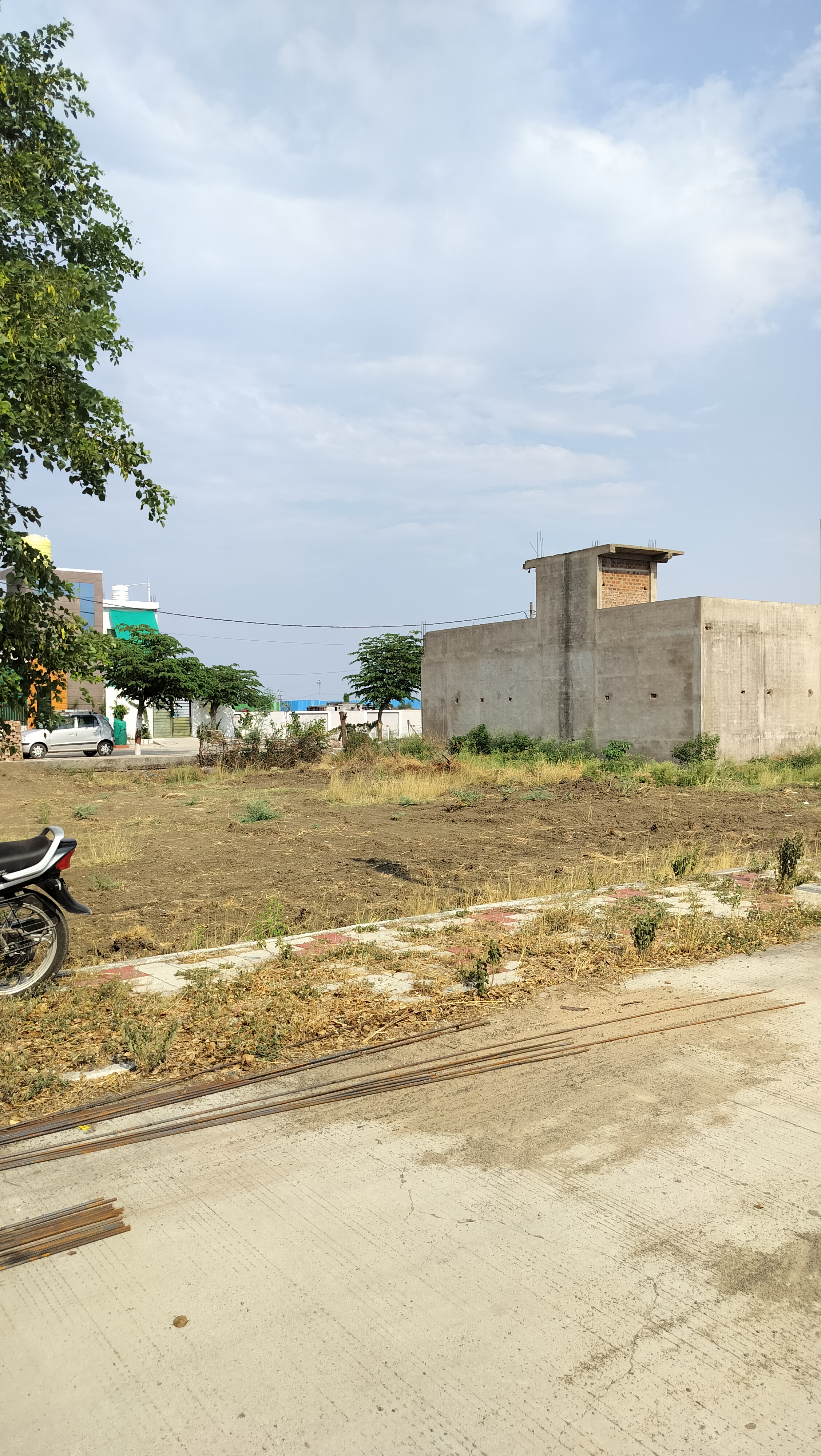 Plot For Sale in Imfocity Bypass 60feet ro
