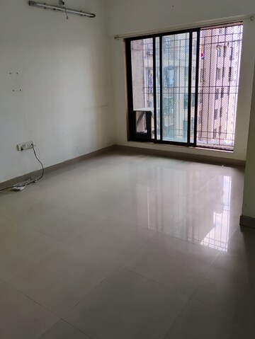 Room in 1 BHK Apartment at Raunak Delight, Owale – for Rent