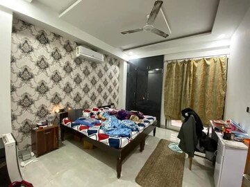 Bedroom in 3 BHK Builder Floor at Ansal Plaza Sector-23, Sector 23 – for Rent