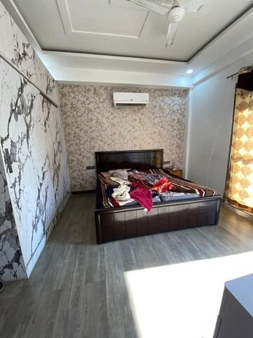 Kitchen in 3 BHK Builder Floor at Ansal Plaza Sector-23, Sector 23 – for Rent